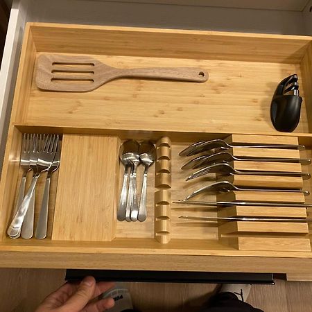 Central 2Br Near Unveristy And Whyte Ave 에드먼턴 외부 사진