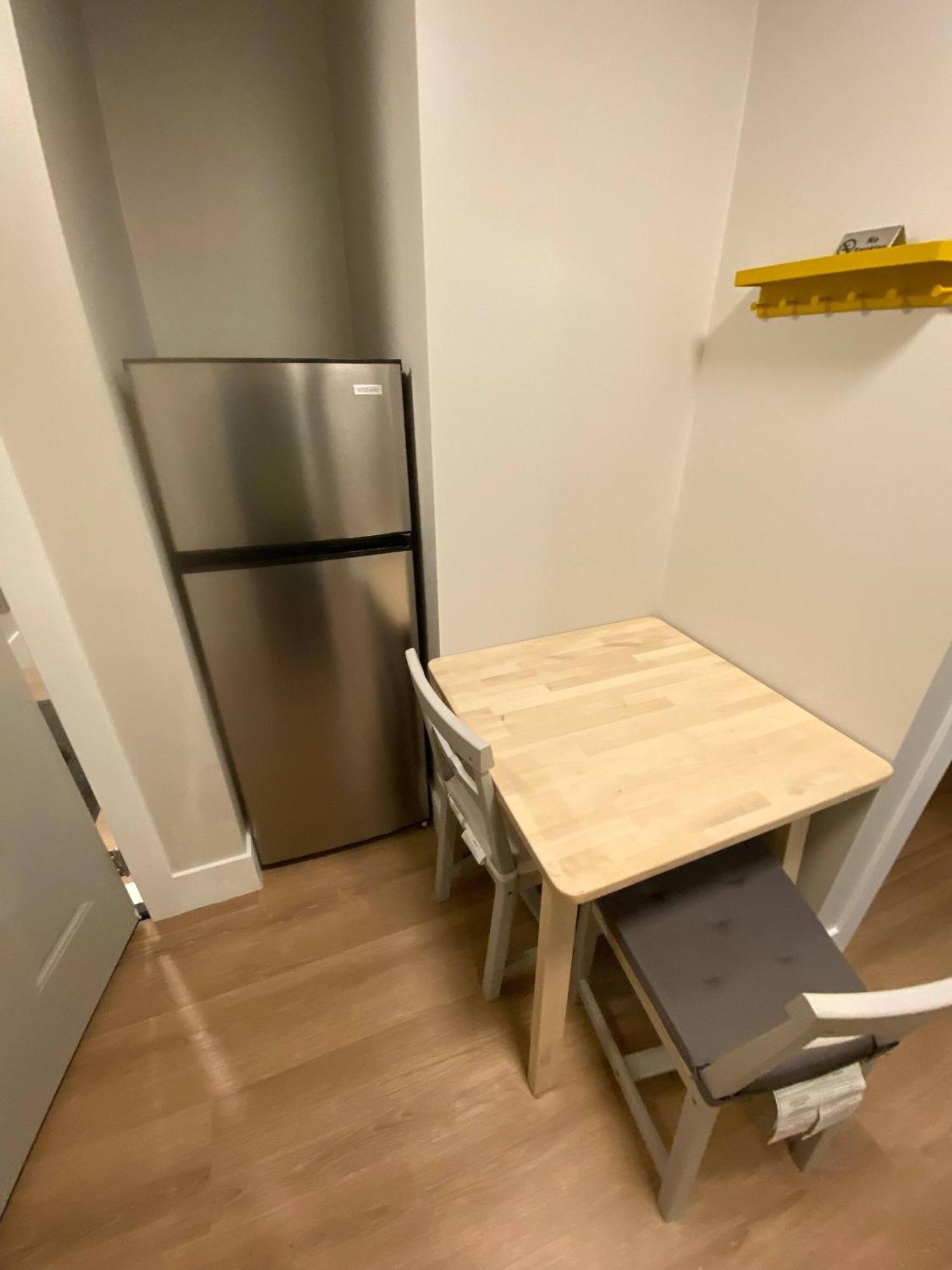 Central 2Br Near Unveristy And Whyte Ave 에드먼턴 외부 사진